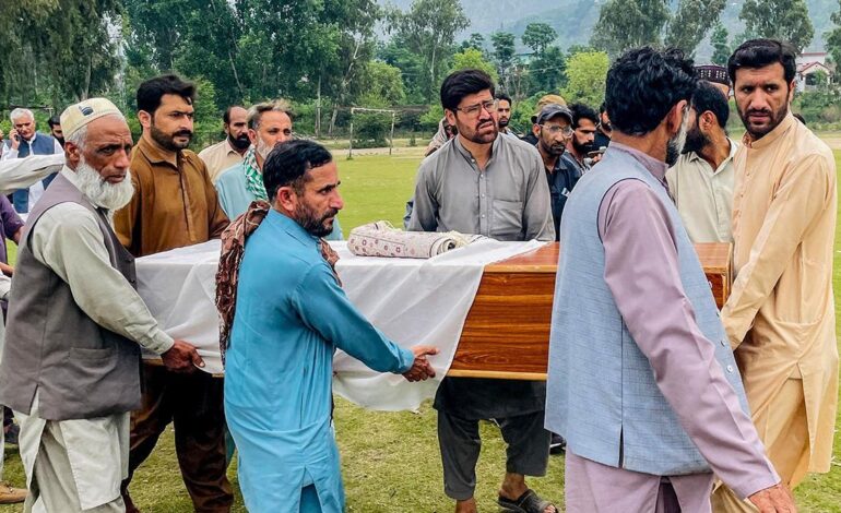 INDIA REALIZA ATAQUES AÉREOS A PAKISTÁN CON SALDO DE 26 MUERTOS Y 46 HERIDOS