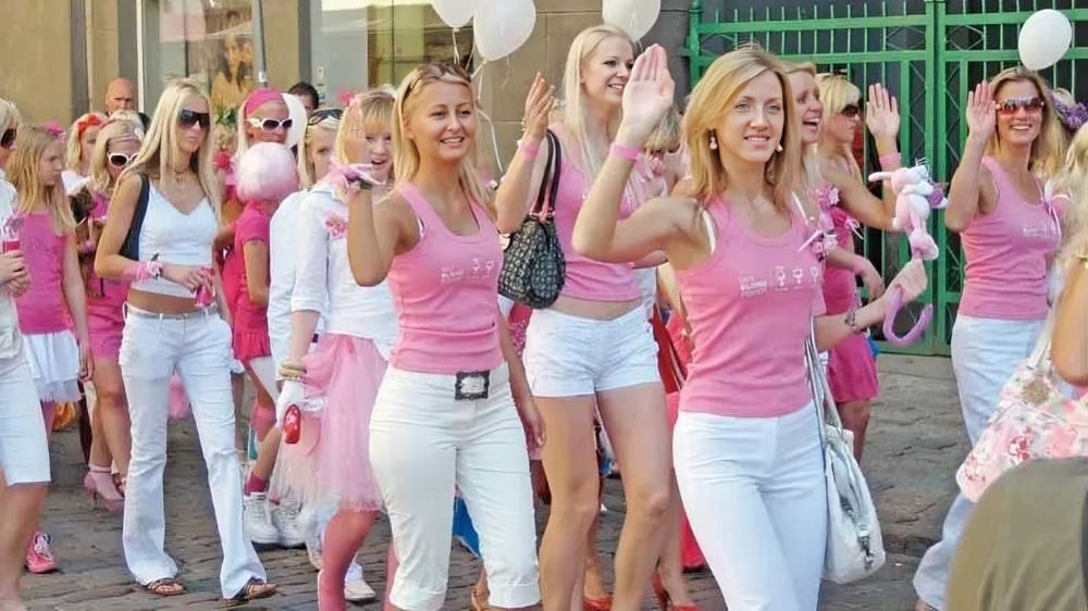 LETONIA, EL PAIS QUE ENFRENTA UNA CRISIS POR LA ESCASEZ DE HOMBRES.