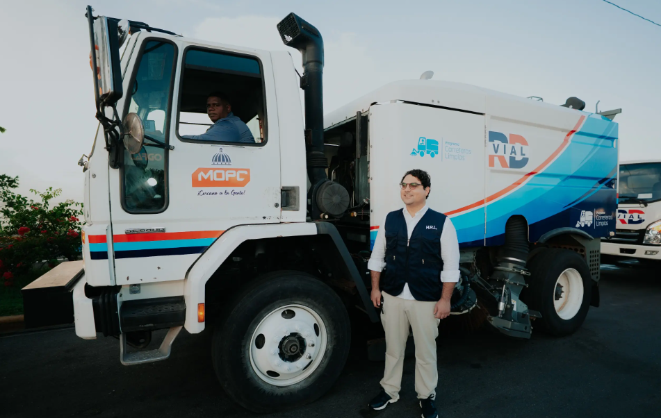 RD VIAL INICIA EL PROGRAMA ‘CARRETERAS LIMPIAS’ EN TODAS LAS AUTOPISTAS DE REPUBLICA DOMINICANA