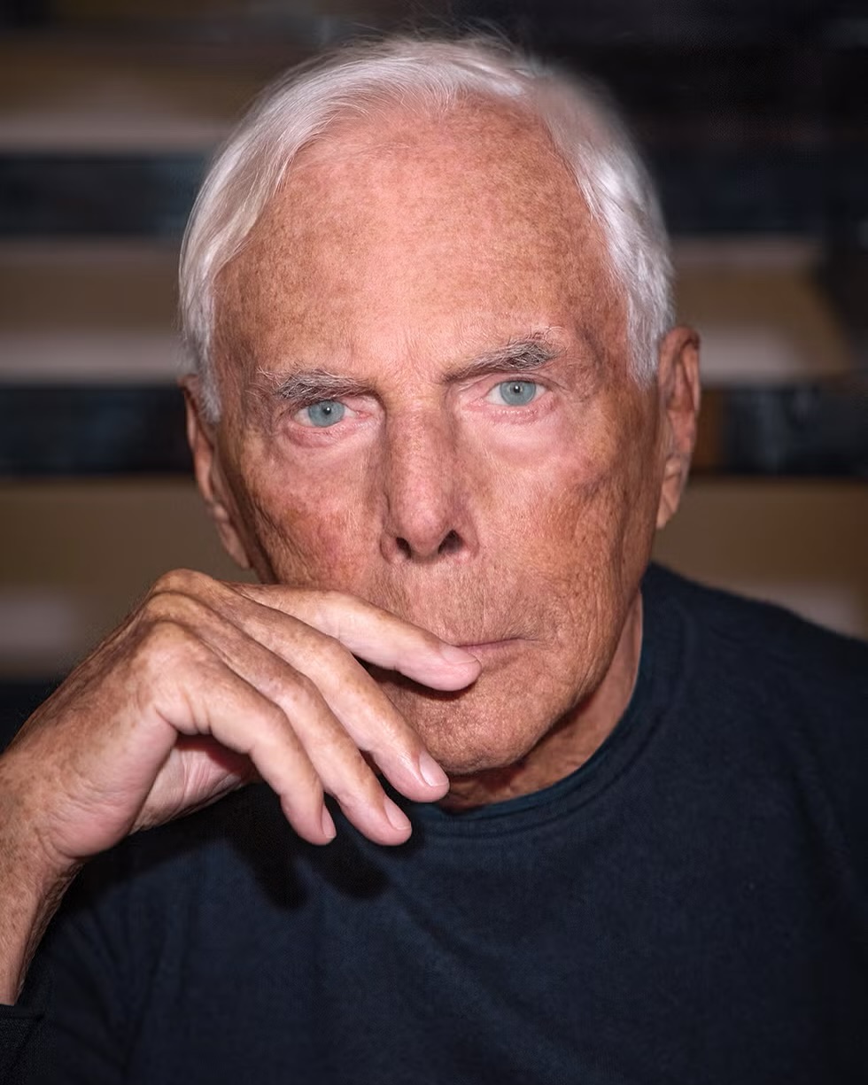 EL LEGENDARIO DISEÑADOR DE MODA GIORGIO ARMANI HA MUERTO, SEGÚN HA INFORMADO SU COMPAÑÍA.